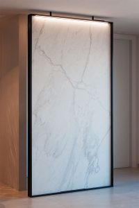 Totem_Alumadeco_porcelanico_led_2