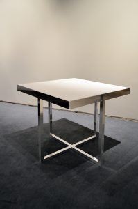 Mesita_auxiliar_Alumadeco