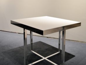 Mesita_auxiliar_Alumadeco